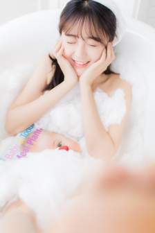 93版蜜桃成熟时徐锦江版免费看
